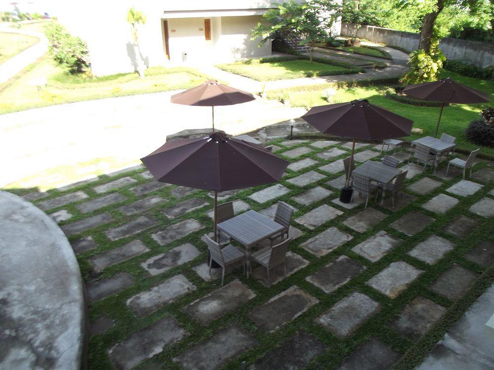 Luwansa Beach Resort Labuan Bajo Zewnętrze zdjęcie