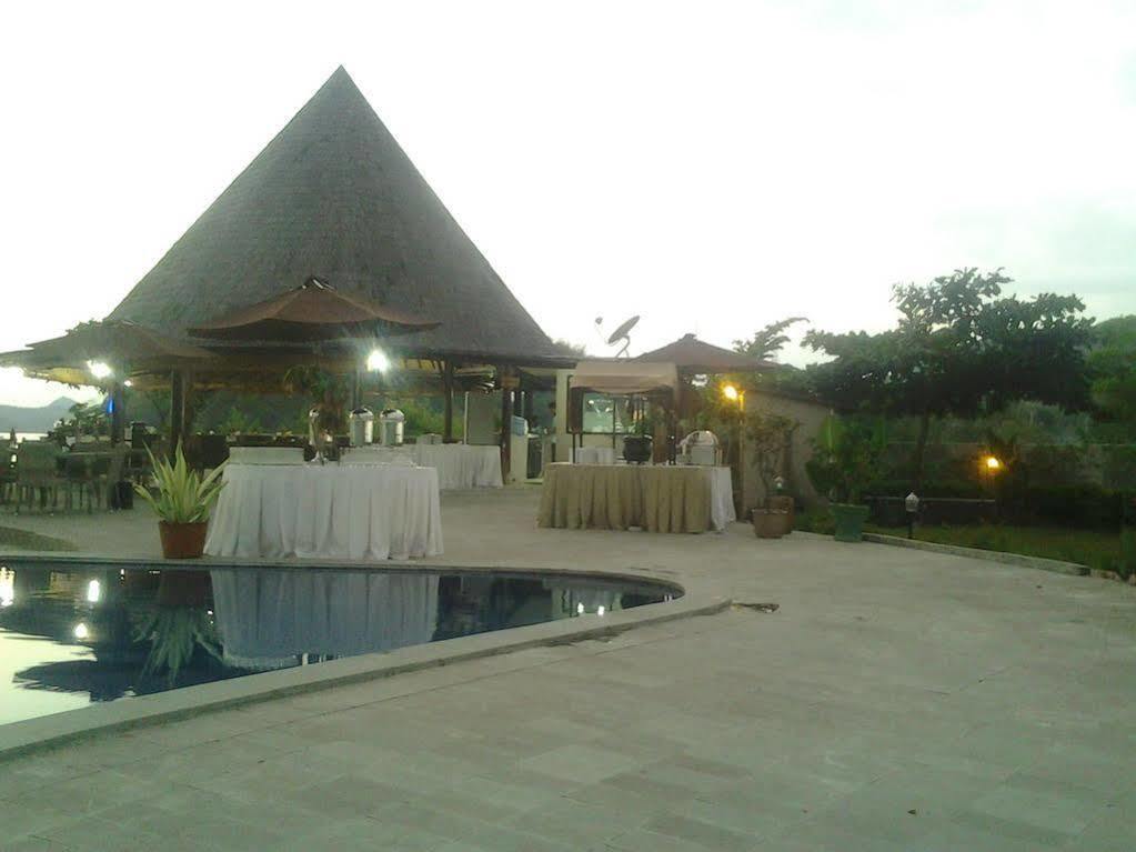 Luwansa Beach Resort Labuan Bajo Zewnętrze zdjęcie